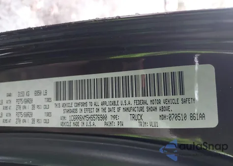 2017 Ram 1500 Laramie 4X2 5'7 Box z USA, uszkodzony, nr VIN 1C6RR6NM5HS576900